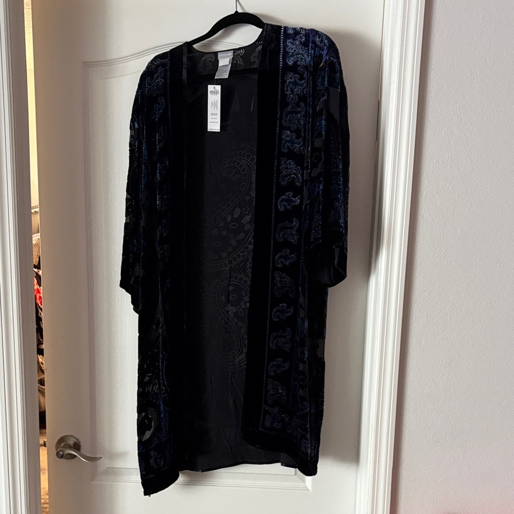 Chico’s Black & Blue Velvet Runana size S/M